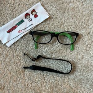 Tomato toddler glasses with sport strap and extra ear wings